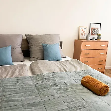 Nadštandardný S Terasou *