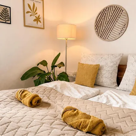 Appartement Nadstandardny S Terasou A Parkovanim Tisovec