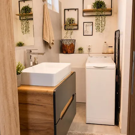 Appartement Nadstandardny S Terasou A Parkovanim Tisovec